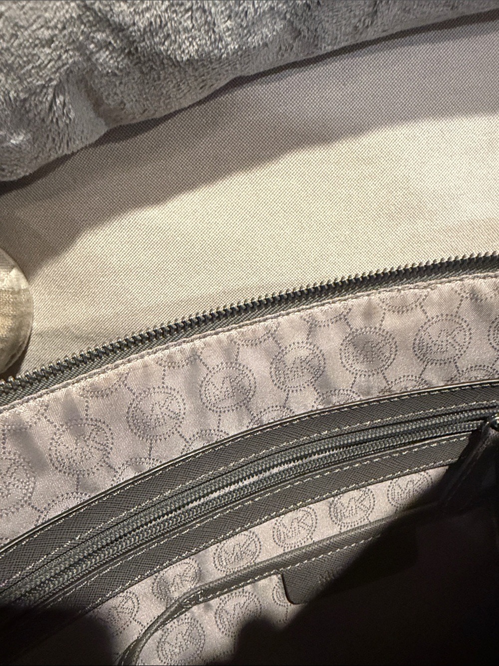 Michael Kors Saffiano Leather Jet Set Tote Bag Gray - Picture 10 of 10